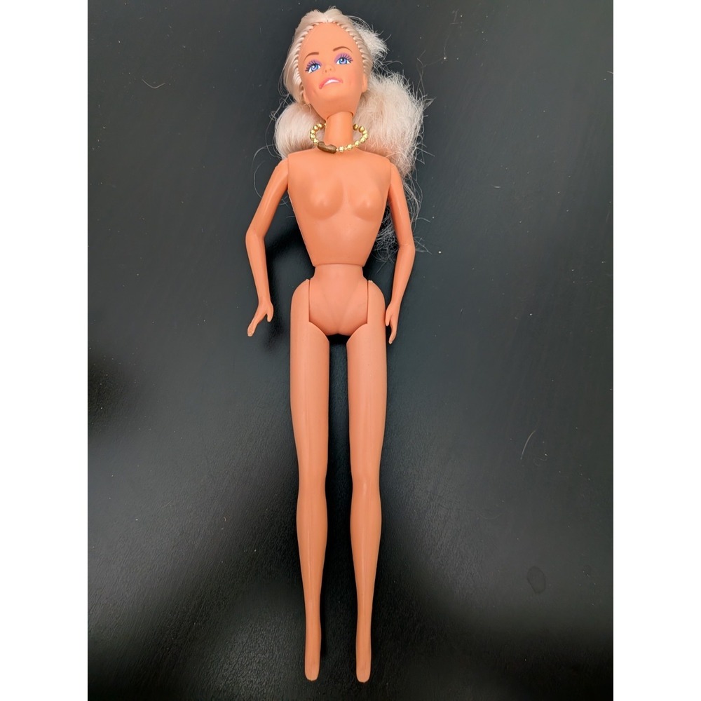 Vintage 1990 Lucky Industries Company Doll Blonde Hair 11" Blue Eyes